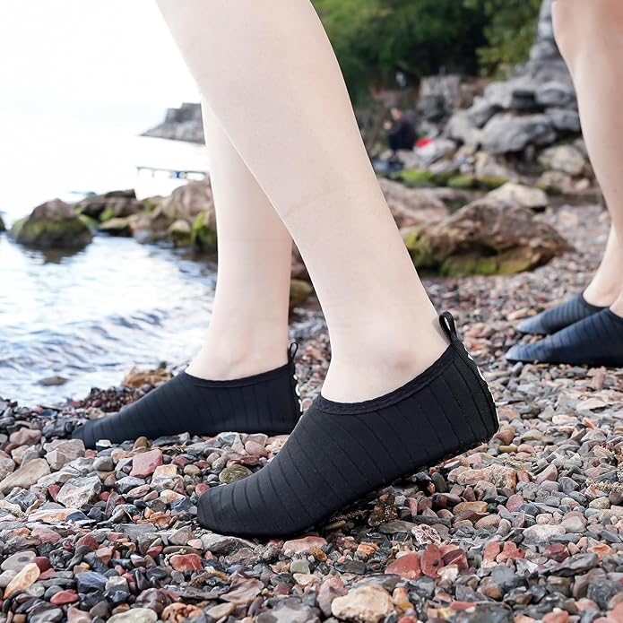 Swimming shoes